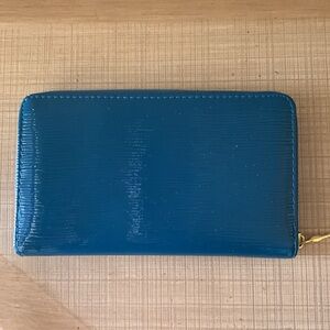 NWOT Zip Clutch Wallet